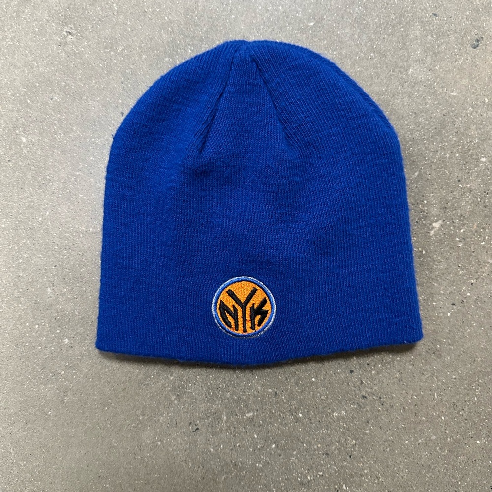 Adidas New York Knicks beanie hat